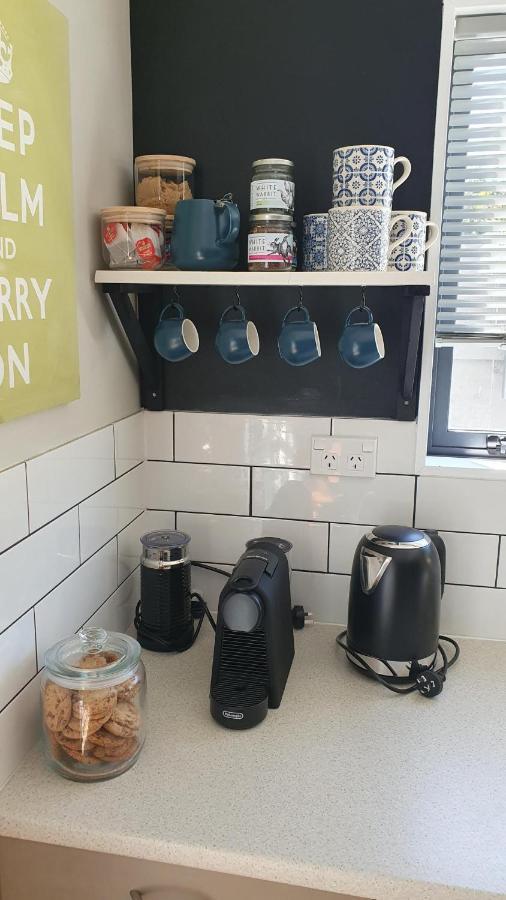 The Tin Hut Apartment Blenheim Ngoại thất bức ảnh